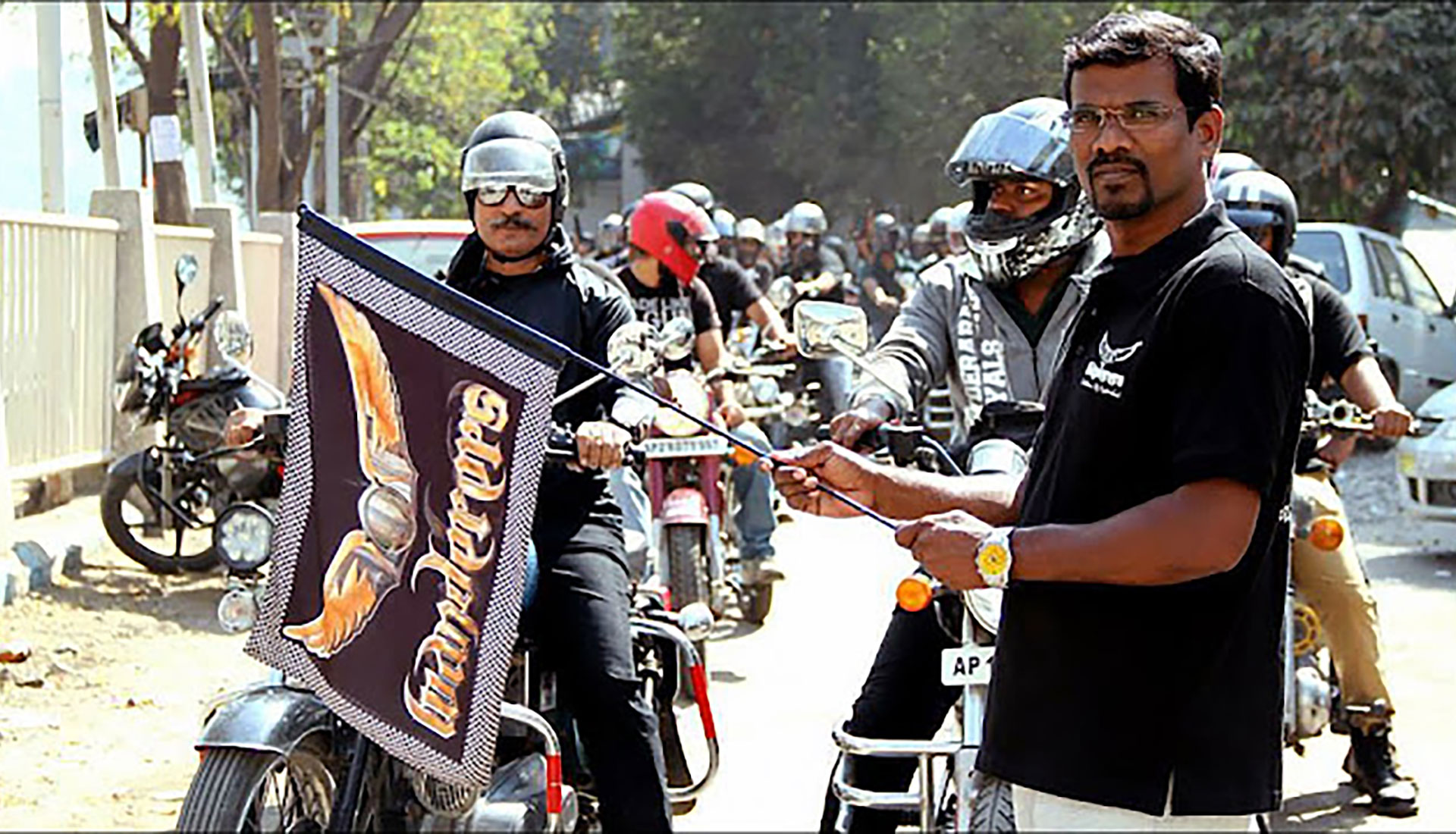 Flagging off Wanderers rally in Hyderabad